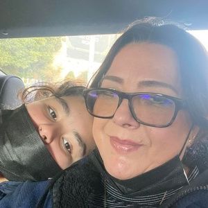 Meet your Posher, Rina